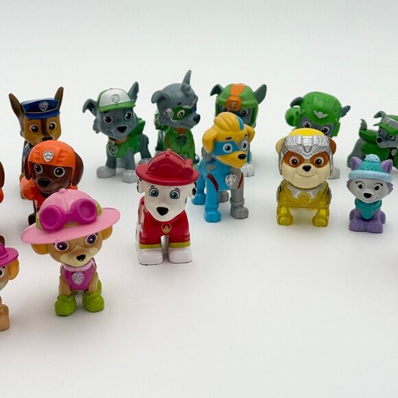 Paw Patrol Figurines Lot of 25 - Picture 3 of 7